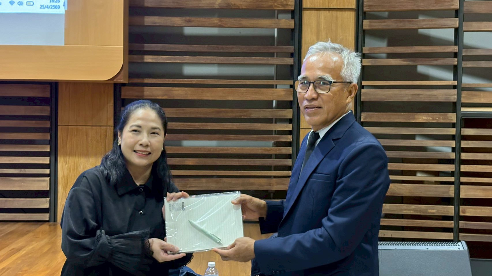 โครงการอบรมเจาะลึกเทคนิคการเขียนหนังสือโต้ตอบและรายงานการประชุม ยุค AI รุ่นที่ 1 รูปที่ 12