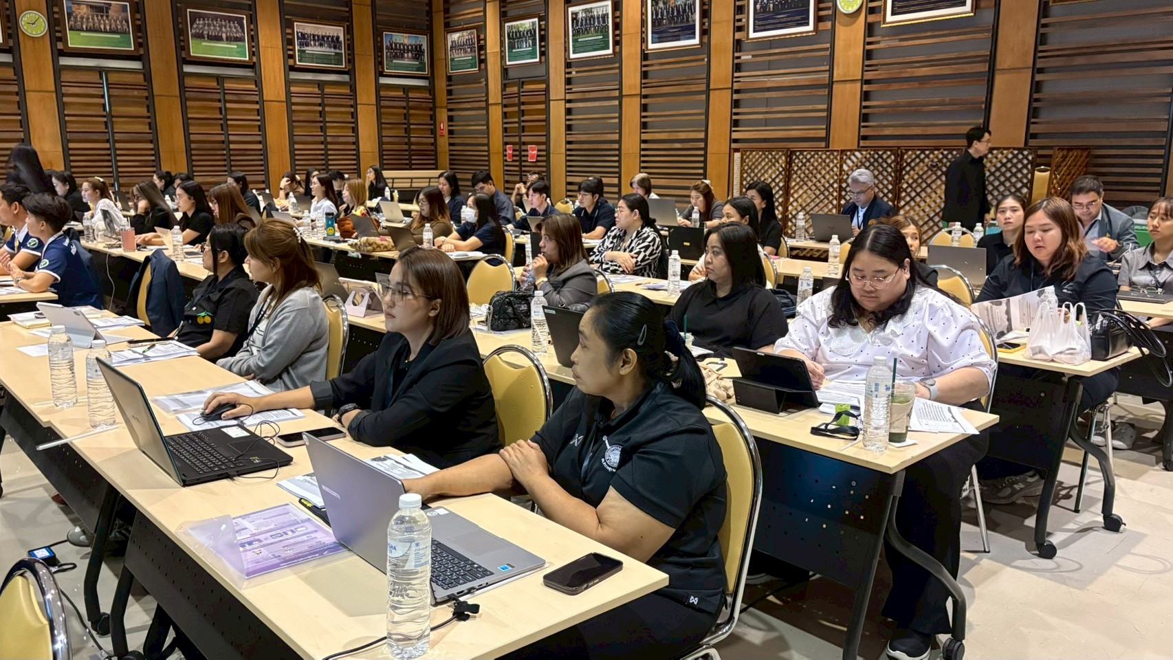 โครงการอบรมเจาะลึกเทคนิคการเขียนหนังสือโต้ตอบและรายงานการประชุม ยุค AI รุ่นที่ 1 รูปที่ 31