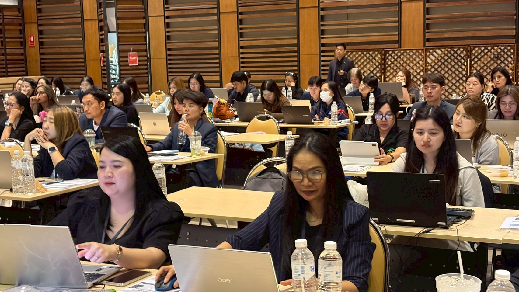 โครงการอบรมเจาะลึกเทคนิคการเขียนหนังสือโต้ตอบและรายงานการประชุม ยุค AI รุ่นที่ 1 รูปที่ 57