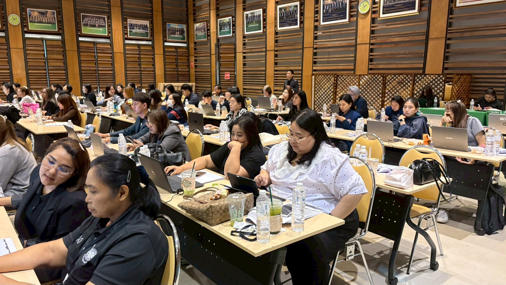 โครงการอบรมเจาะลึกเทคนิคการเขียนหนังสือโต้ตอบและรายงานการประชุม ยุค AI รุ่นที่ 1 รูปที่ 60