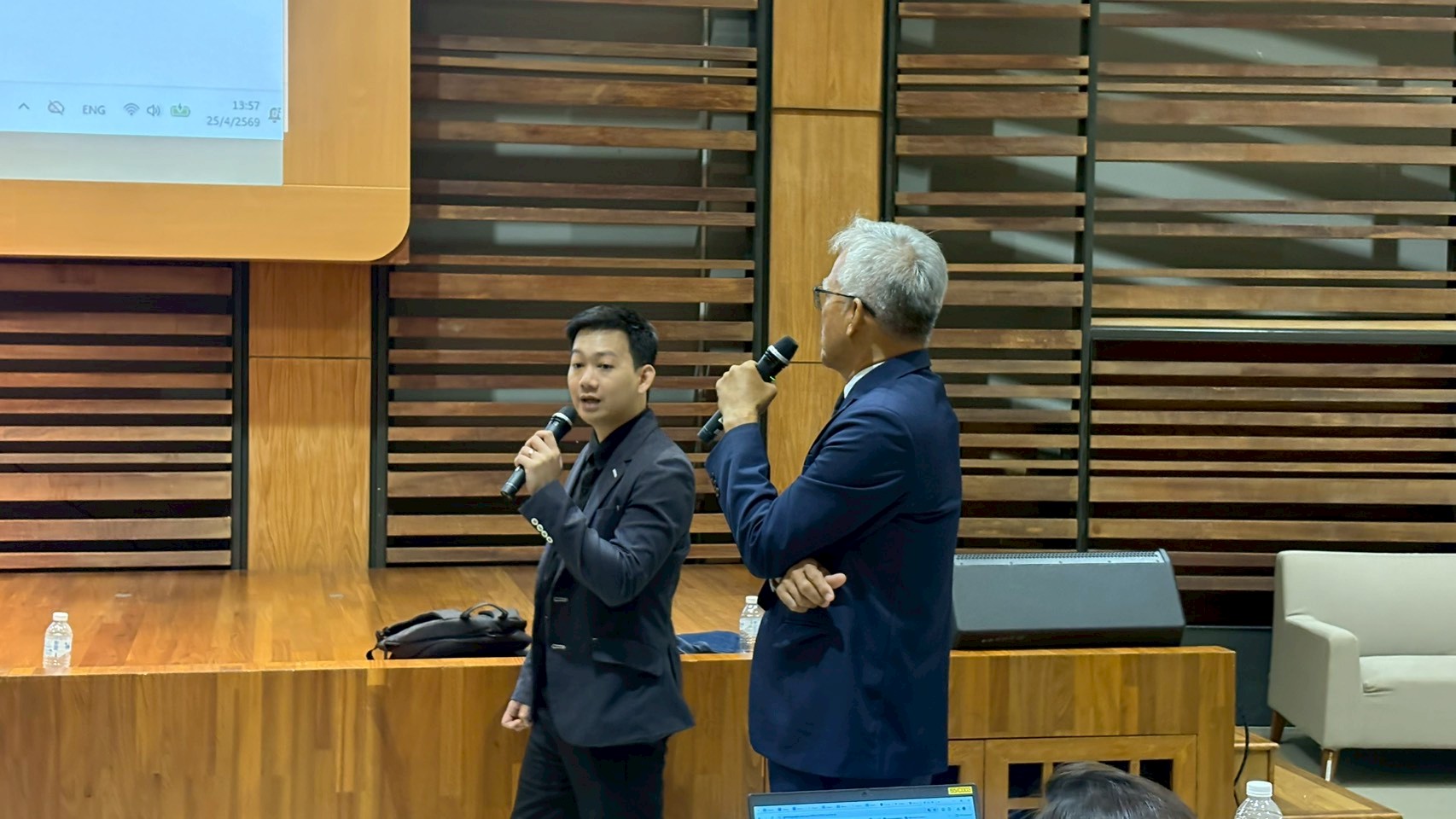 โครงการอบรมเจาะลึกเทคนิคการเขียนหนังสือโต้ตอบและรายงานการประชุม ยุค AI รุ่นที่ 1 รูปที่ 61
