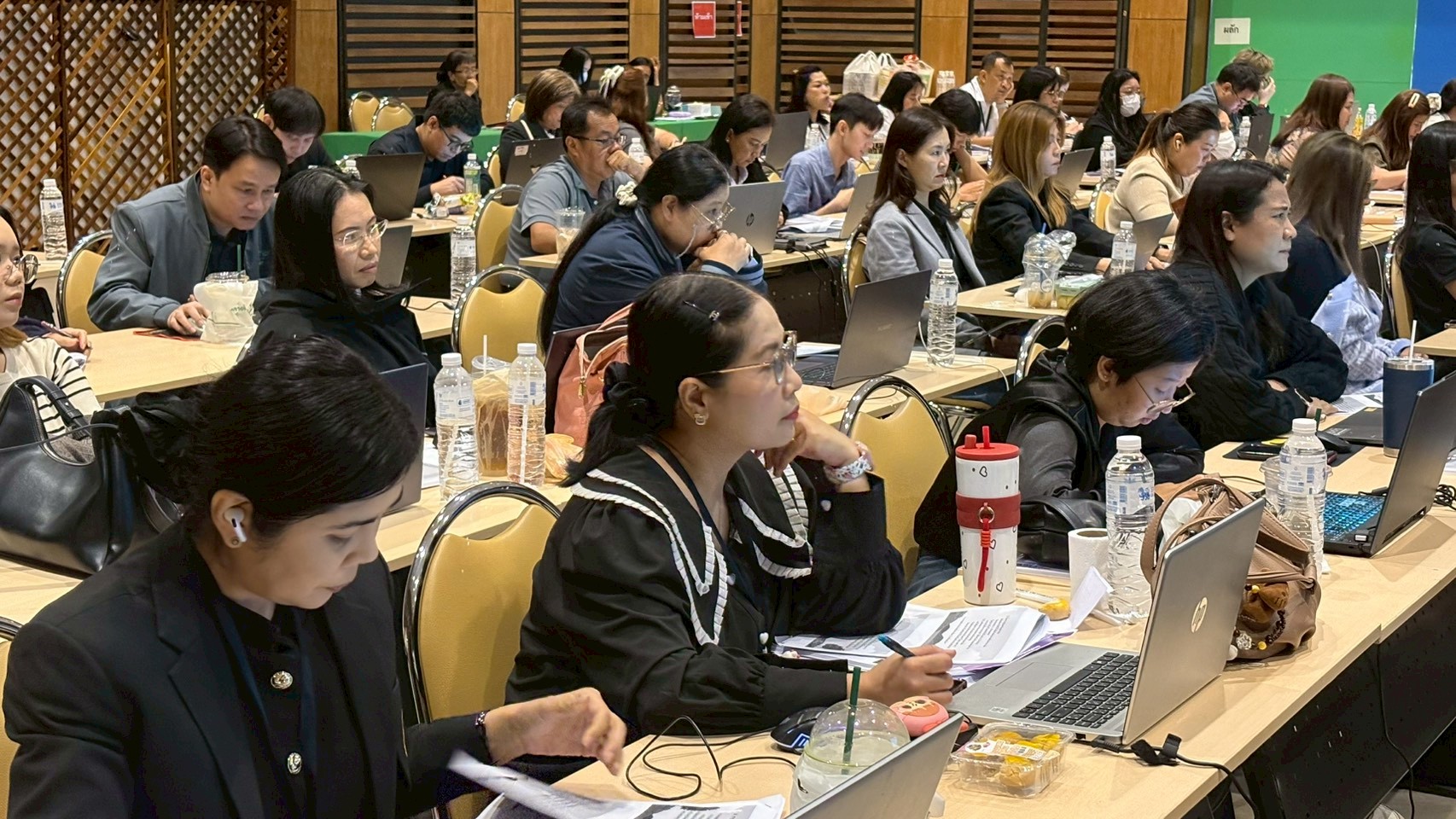 โครงการอบรมเจาะลึกเทคนิคการเขียนหนังสือโต้ตอบและรายงานการประชุม ยุค AI รุ่นที่ 1 รูปที่ 68