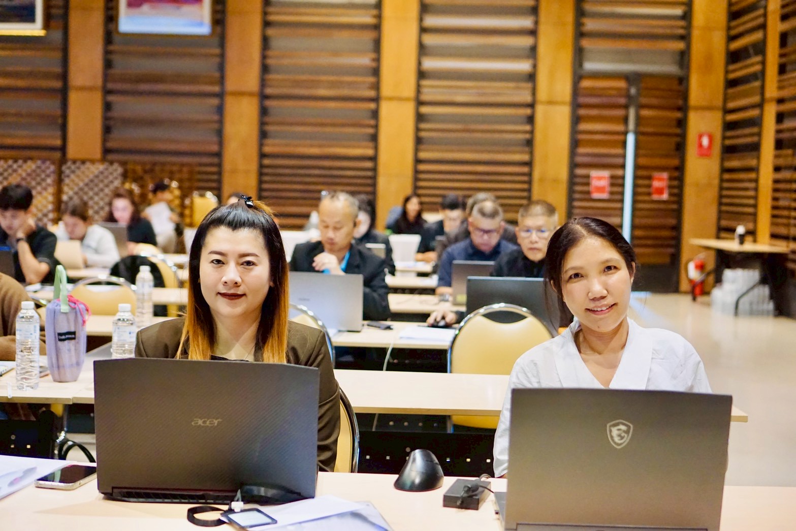 โครงการอบรมการใช้ Canva เพื่อการผลิตสื่อและเอกสารของสหกรณ์ รุ่นที่ 2 รูปที่ 123