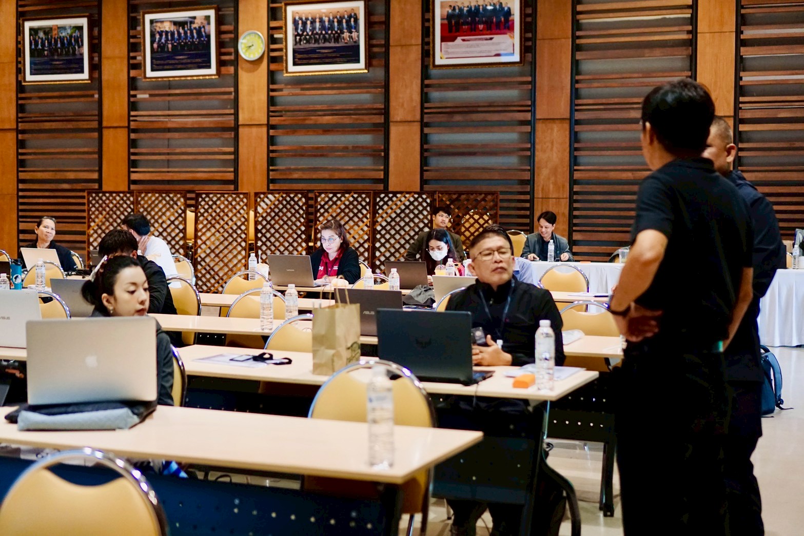 โครงการอบรมการใช้ Canva เพื่อการผลิตสื่อและเอกสารของสหกรณ์ รุ่นที่ 2 รูปที่ 53