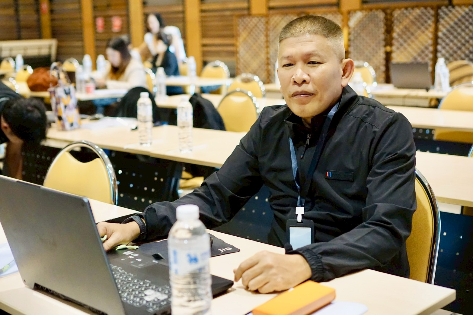 โครงการอบรมการใช้ Canva เพื่อการผลิตสื่อและเอกสารของสหกรณ์ รุ่นที่ 2 รูปที่ 68
