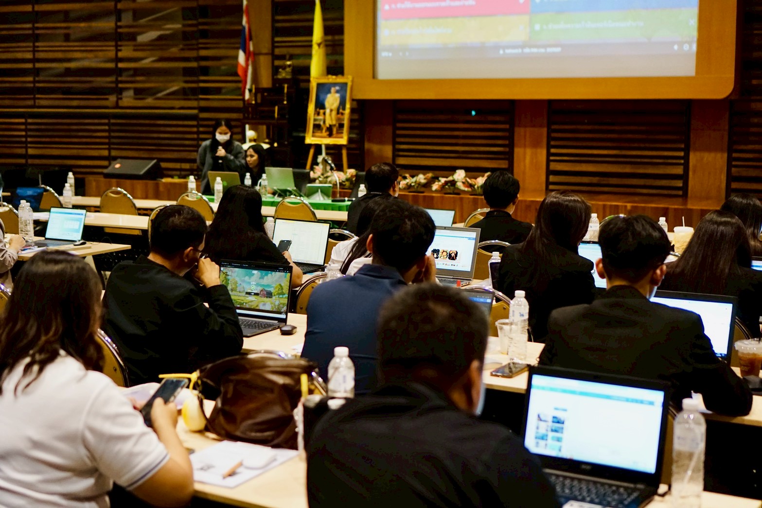 โครงการอบรมการใช้ Canva เพื่อการผลิตสื่อและเอกสารของสหกรณ์ รุ่นที่ 2 รูปที่ 80